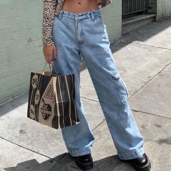Brandy Melville Denim - Brandy Melville Tatum Light Wash Cargo Wide Leg Jeans Small